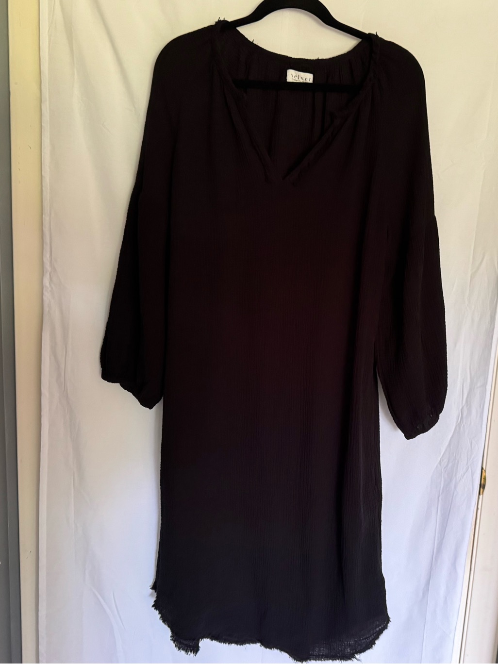 Velvet By Graham & Spencer Black 100% Cotton Gauze V-Neck Shift Dress Size L